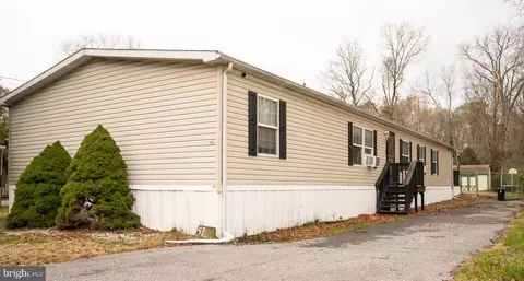 51 Elmer St, Franklinville, NJ 08322