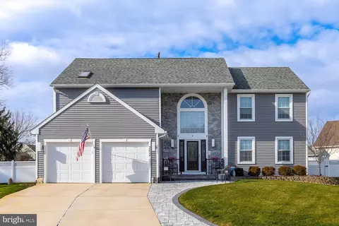 202 Juniper Cir, Glassboro, NJ 08028