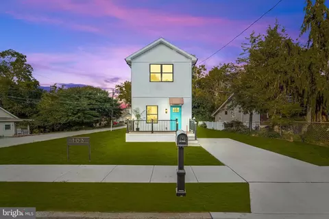 103 New Jersey Ave, National Park, NJ 08063