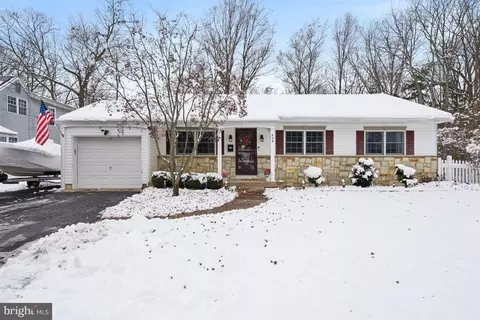516 Coach Rd, Blackwood, NJ 08012