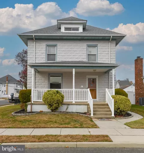 433 Jefferson St, Gibbstown, NJ 08027