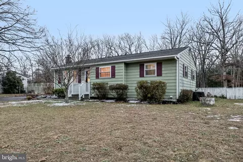 84 Malaga Lake Blvd, Malaga, NJ 08328