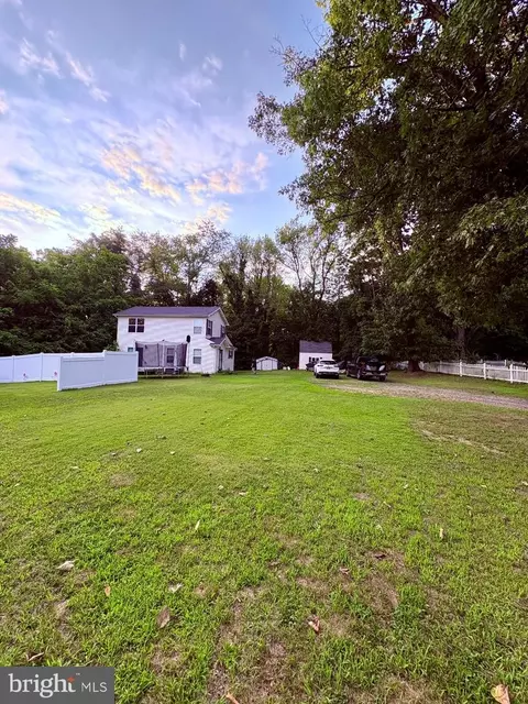 111 Cove Rd, Mantua, NJ 08051