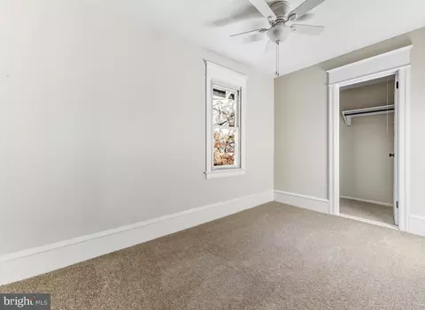 Entry Way - 12 Hazel Ave, Pitman, NJ 08071 photo 8 of 9
