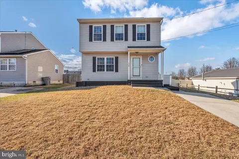 120 Greenwich Ave, Paulsboro, NJ 08066