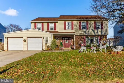 20 Appletree Ln, Sewell, NJ 08080