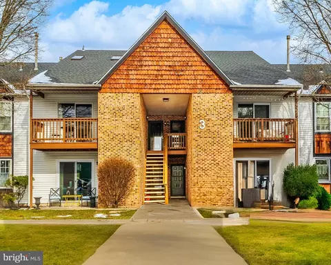 32 Buena Ct, Turnersville, NJ 08012