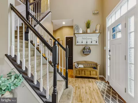 Entry Way - 751 Devonshire Dr, Williamstown, NJ 08094 photo 1 of 6