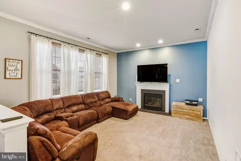 Living - 751 Devonshire Dr, Williamstown, NJ 08094 photo 1 of 2