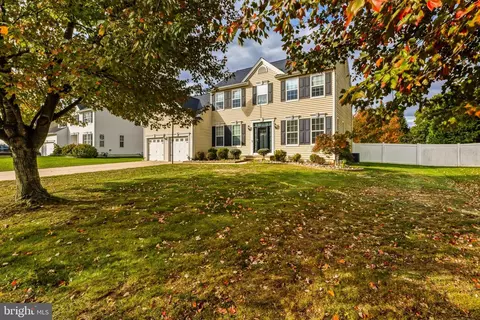 Exterior - 751 Devonshire Dr, Williamstown, NJ 08094 photo 2 of 3