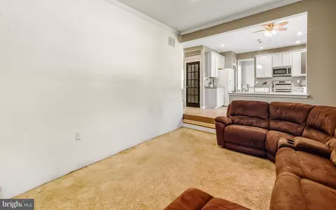 Living - 751 Devonshire Dr, Williamstown, NJ 08094 photo 2 of 2