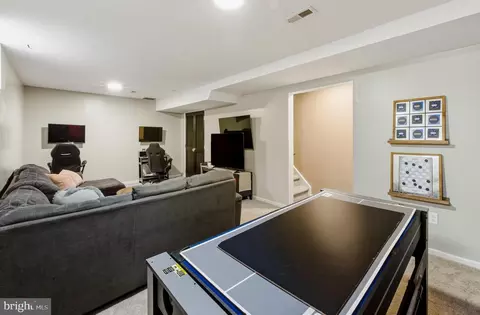 Entry Way - 751 Devonshire Dr, Williamstown, NJ 08094 photo 6 of 6
