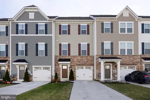 33 Roundstone Run, Swedesboro, NJ 08085