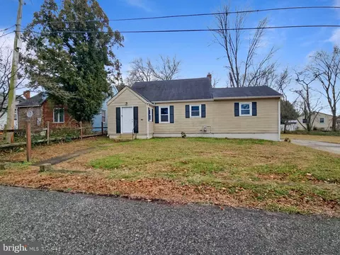 120 Waddell Ave, Franklinville, NJ 08322