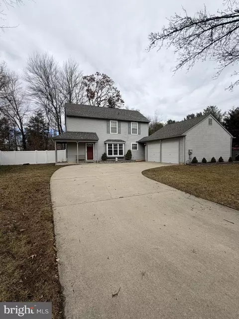 4 Brookview Dr, Mantua, NJ 08051