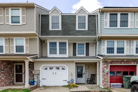 7 Redwood Ct, Glassboro, NJ 08028