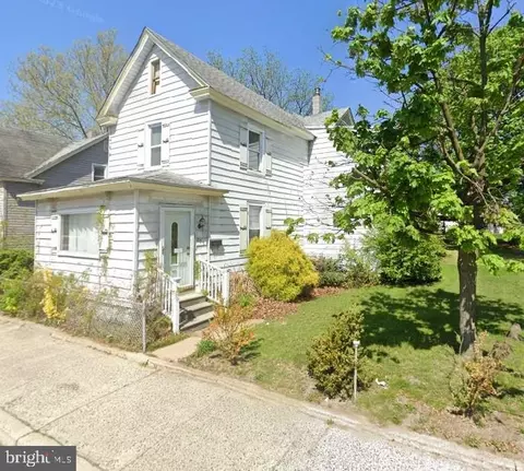 205 W Adams St, Paulsboro, NJ 08066