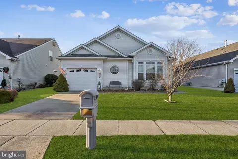 515 Saint Kitts Dr, Williamstown, NJ 08094