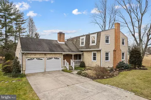 529 Cooper St, Woodbury, NJ 08096
