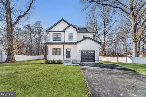 463 Park Ave, Westville, NJ 08093
