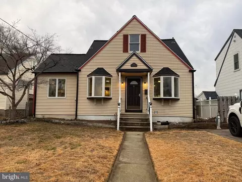 129 Oak Ave, Westville, NJ 08093