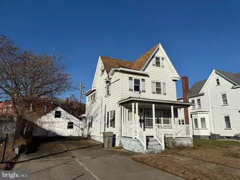 712 Billings Ave, Paulsboro, NJ 08066