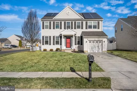 8 Porch St, Clayton, NJ 08312