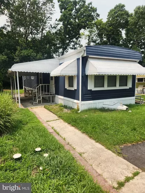 107 Nevada Ave, Williamstown, NJ 08094