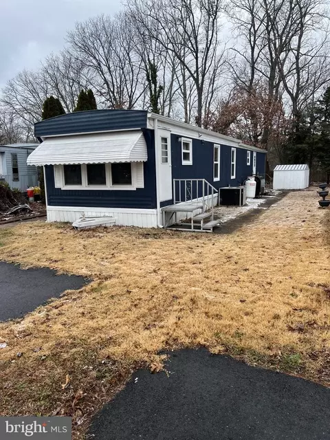 107 Nevada Ave, Williamstown, NJ 08094