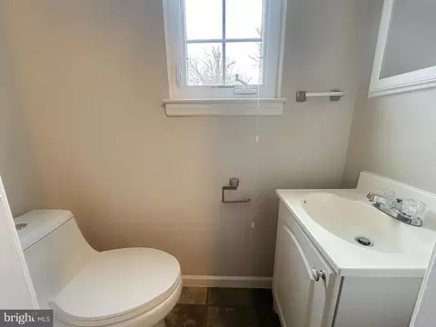 Bath - 603 Hudson Ave, Pitman, NJ 08071 photo 1 of 2