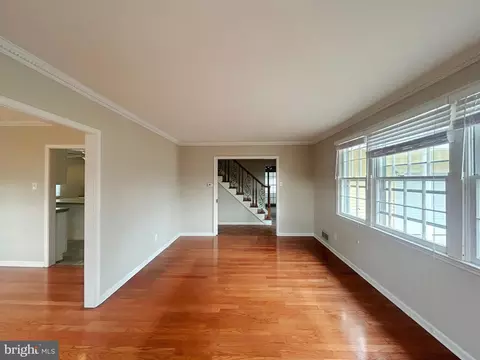 Living - 603 Hudson Ave, Pitman, NJ 08071 photo 2 of 4