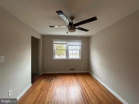 Living - 603 Hudson Ave, Pitman, NJ 08071 photo 4 of 4