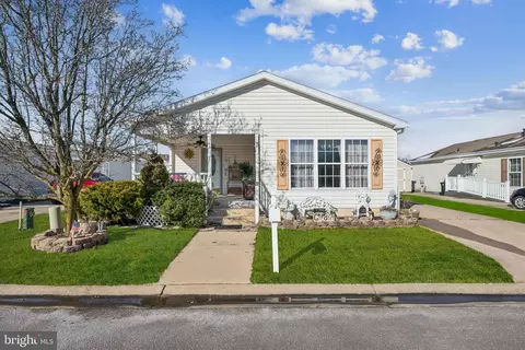 47 Gregory Dr, Williamstown, NJ 08094