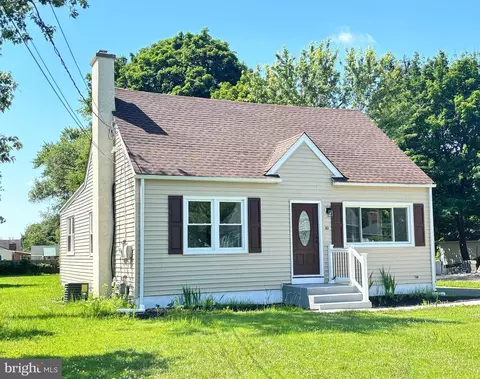 60 Roberts Ave, Clayton, NJ 08312