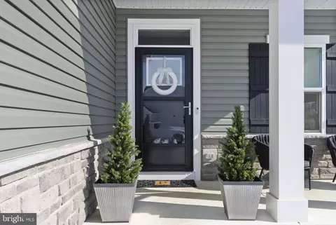175 Merseyside Dr, Swedesboro, NJ 08085