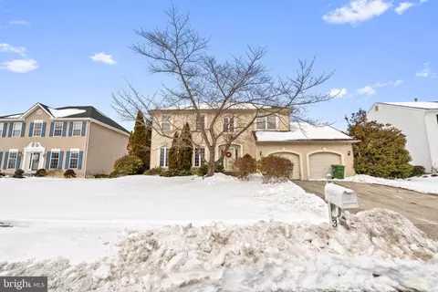 3 Wiltshire Dr, Sewell, NJ 08080