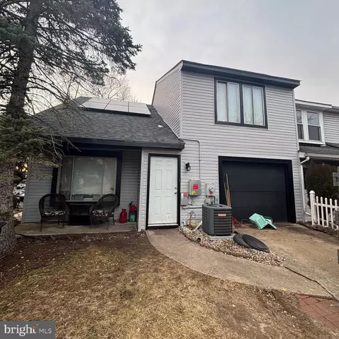 2 Procyon Rd, Blackwood, NJ 08012