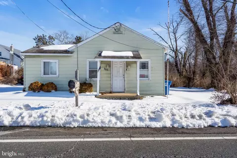 296 Ogden Station Rd, West Deptford, NJ 08086