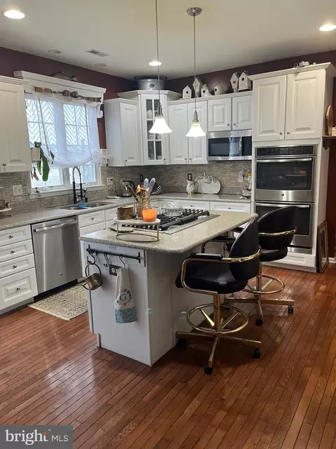 Kitchen - 67 Lavender Dr, Sewell, NJ 08080 photo 1 of 2
