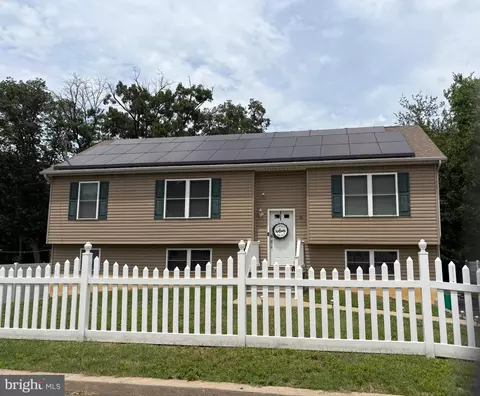 1202 Grove Ave, West Deptford, NJ 08086