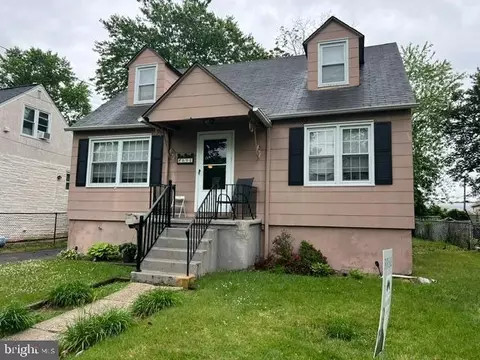 698 Washington Ave, Woodbury, NJ 08096