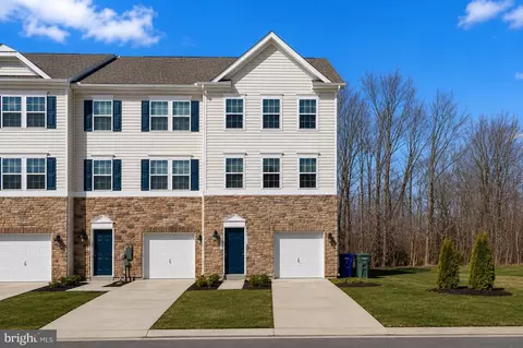 110 Jonagold Dr, Glassboro, NJ 08028