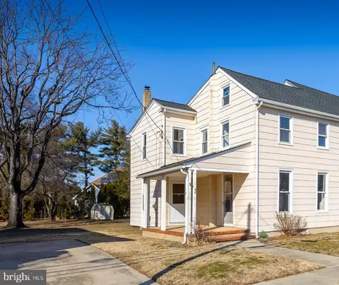 42 Main St, Bridgeport, NJ 08014