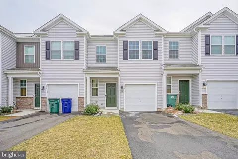 340 Mazzeo Dr, Glassboro, NJ 08028