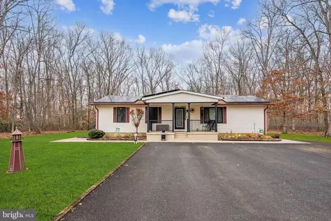 60 Spaulding Dr, Monroeville, NJ 08343