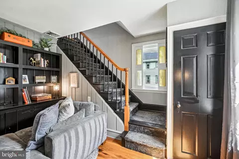 Entry Way - 302 Washington Ave, Pitman, NJ 08071 photo 10 of 11