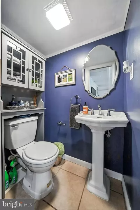 Bath - 302 Washington Ave, Pitman, NJ 08071 photo 3 of 3