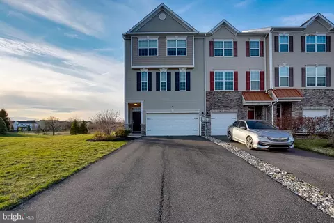 163 Bantry St, Swedesboro, NJ 08085