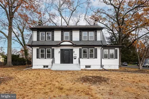 1040 N Main St, Pitman, NJ 08071