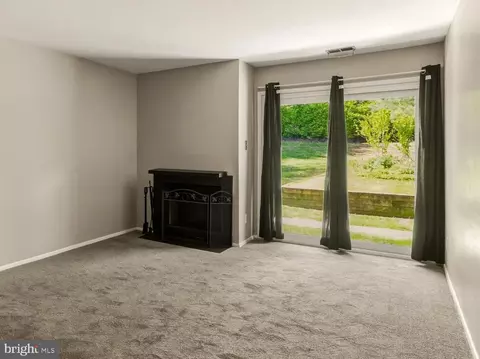 445 Durham Ct, West Deptford, NJ 08051